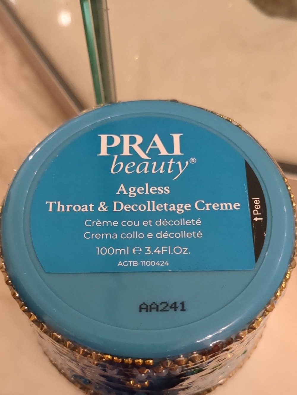 Neck Cream - Picture 2 of 2